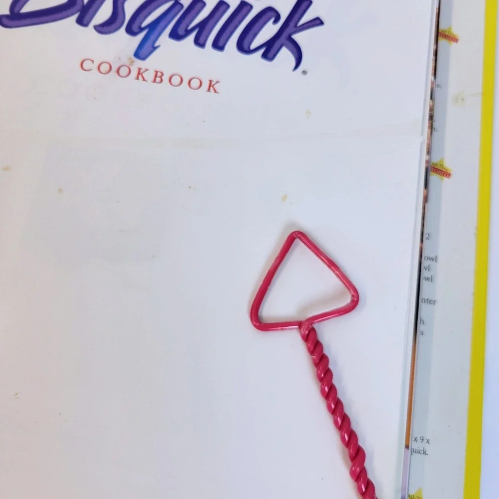 Betty Crocker Bisquick Cookbook Hardback Spiral Bound Recipes Book 2000's Era